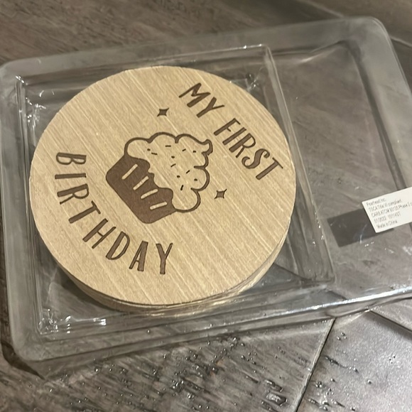 My 1st Holiday Wooden Photo Props - Picture 3 of 3